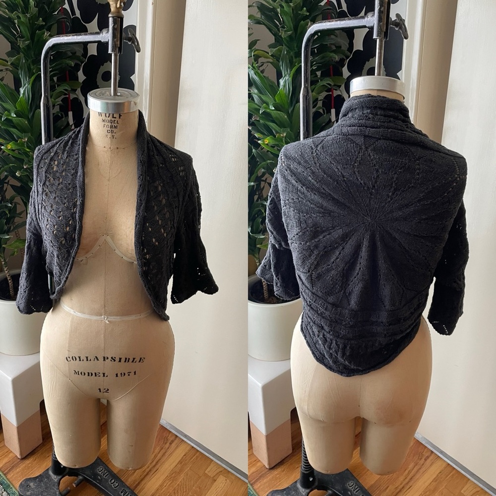 Anthropologie Lia Molly Crochet Shrug One Size